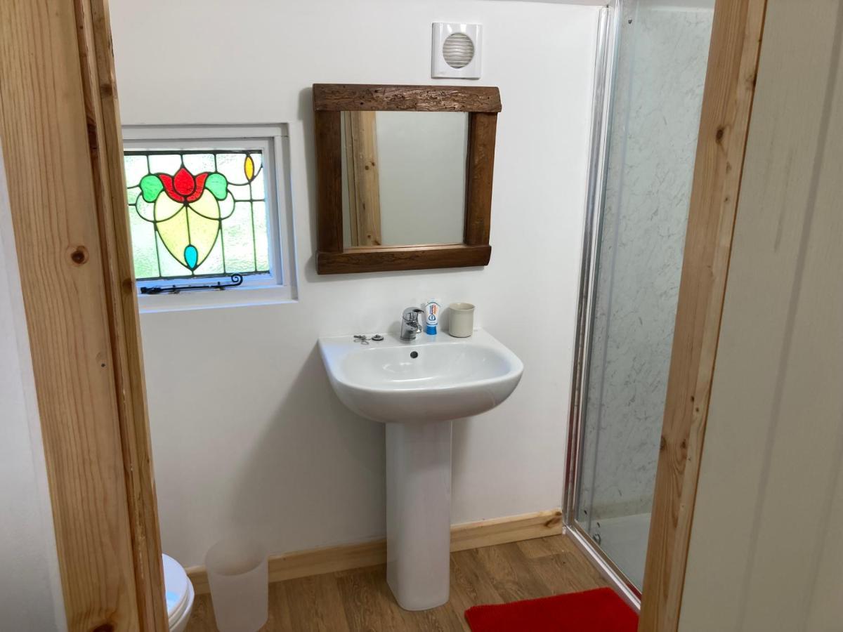 Honey Bee Cabin Llandysul Buitenkant foto